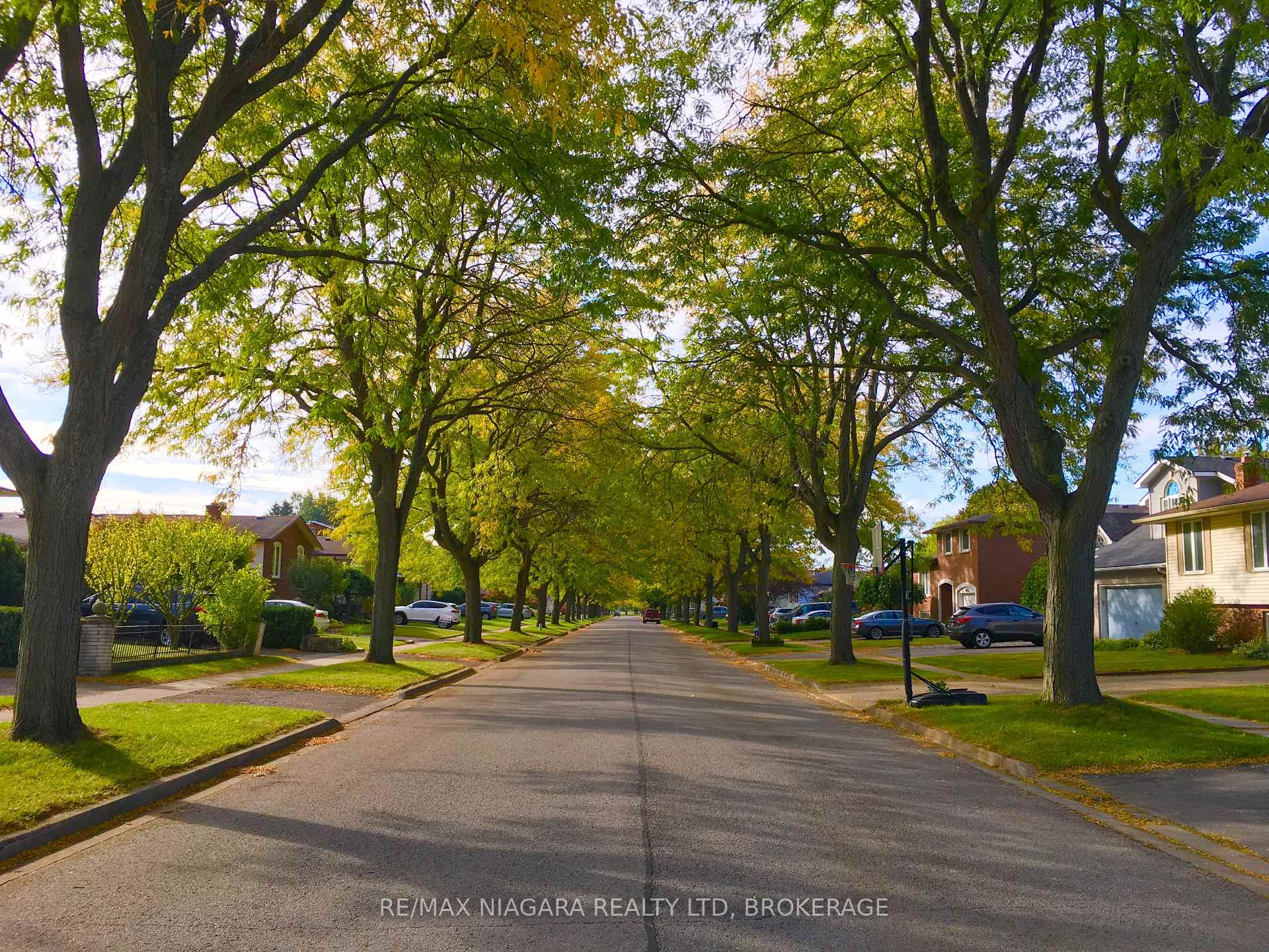 Photo 39 of 6086 Eldorado Avenue, Niagara Falls, West Wood — HOMEH