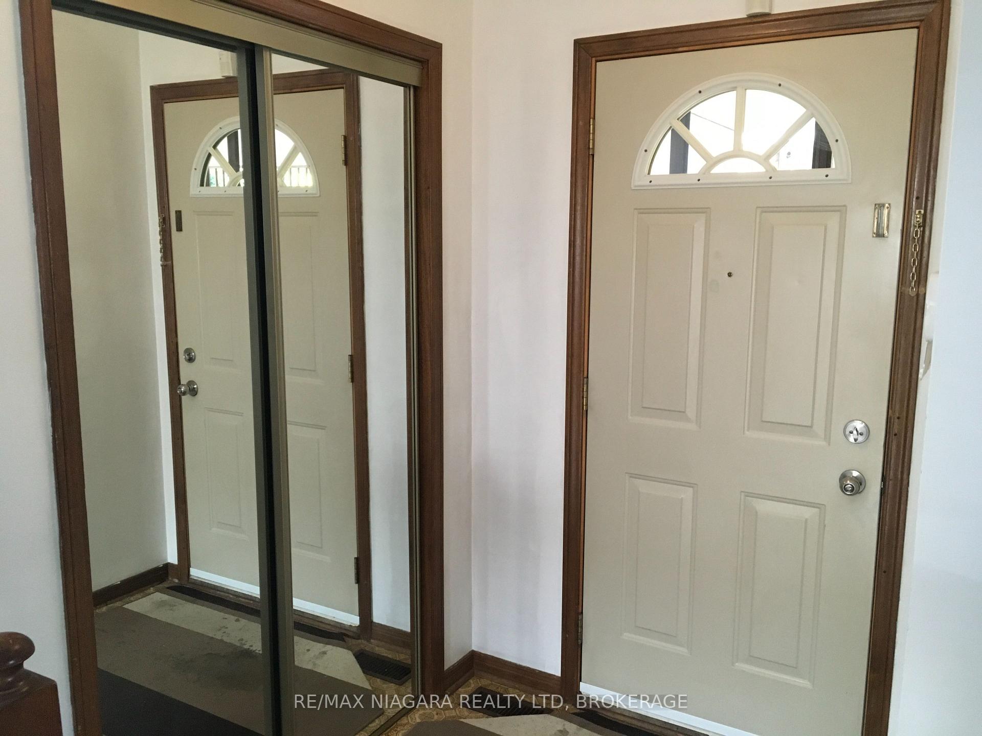 Photo 4 of 6086 Eldorado Avenue, Niagara Falls, West Wood — HOMEH