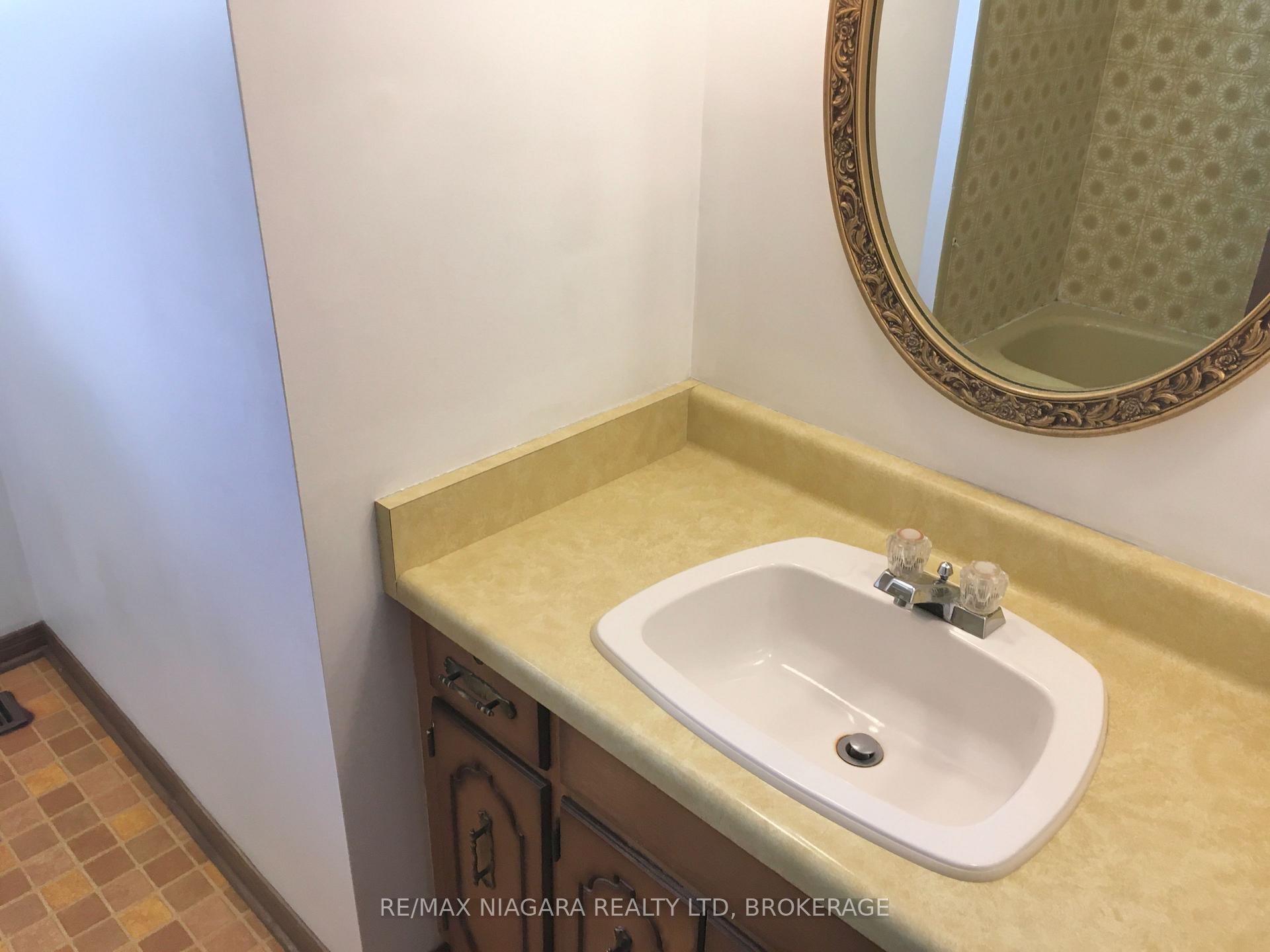 Photo 22 of 6086 Eldorado Avenue, Niagara Falls, West Wood — HOMEH
