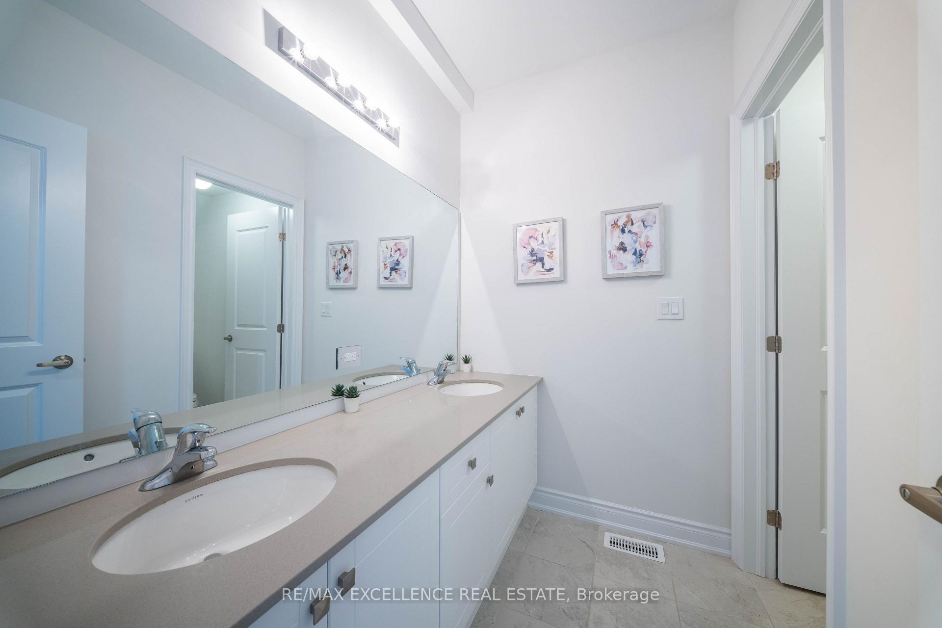 Photo 14 of 1246 Anthonia Trail, Oakville, Joshua Meadows — HOMEH