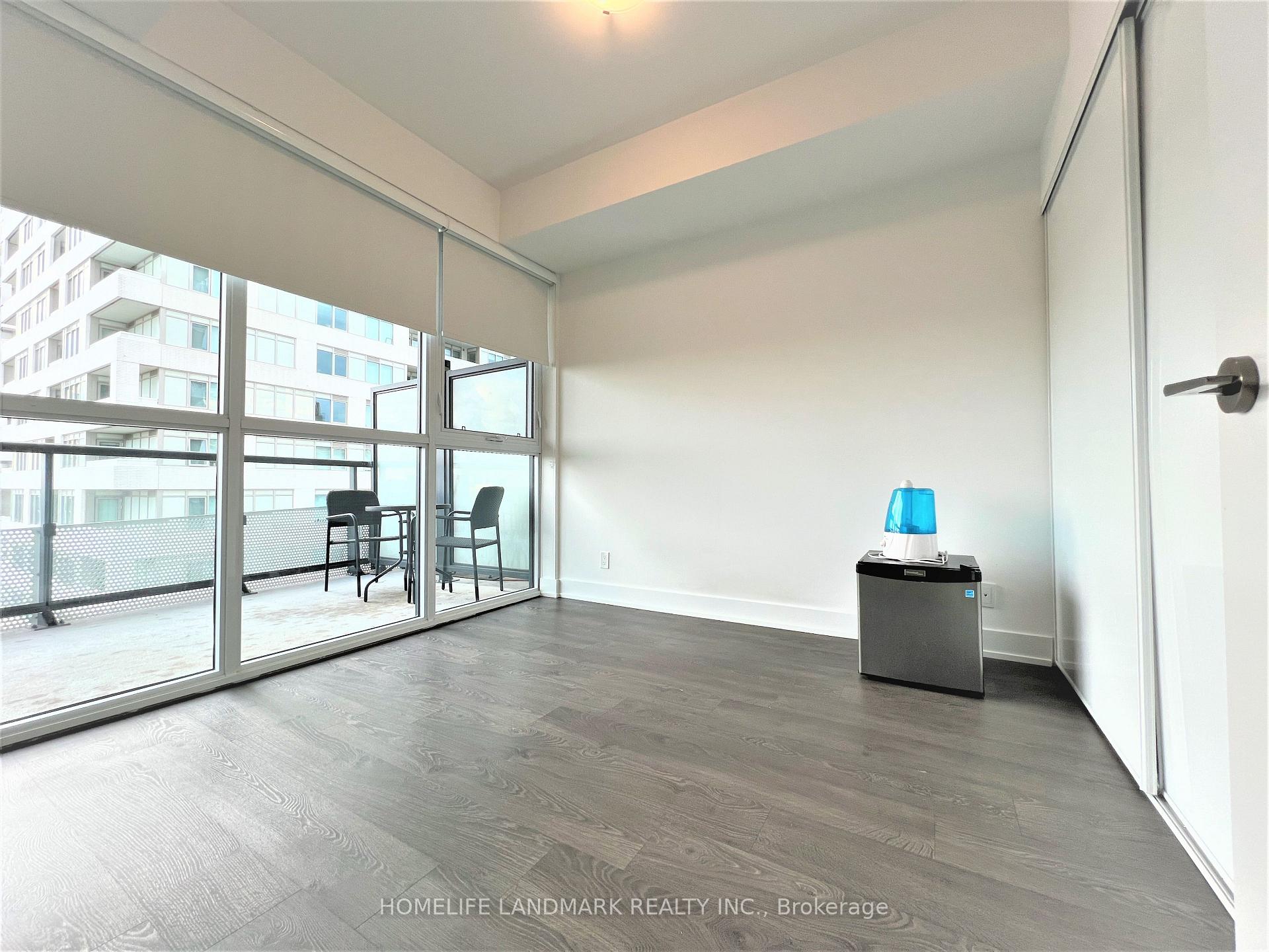 Photo 2 of Unit 1105, 11 Lillian Street, Toronto, Mount Pleasant West — HOMEH