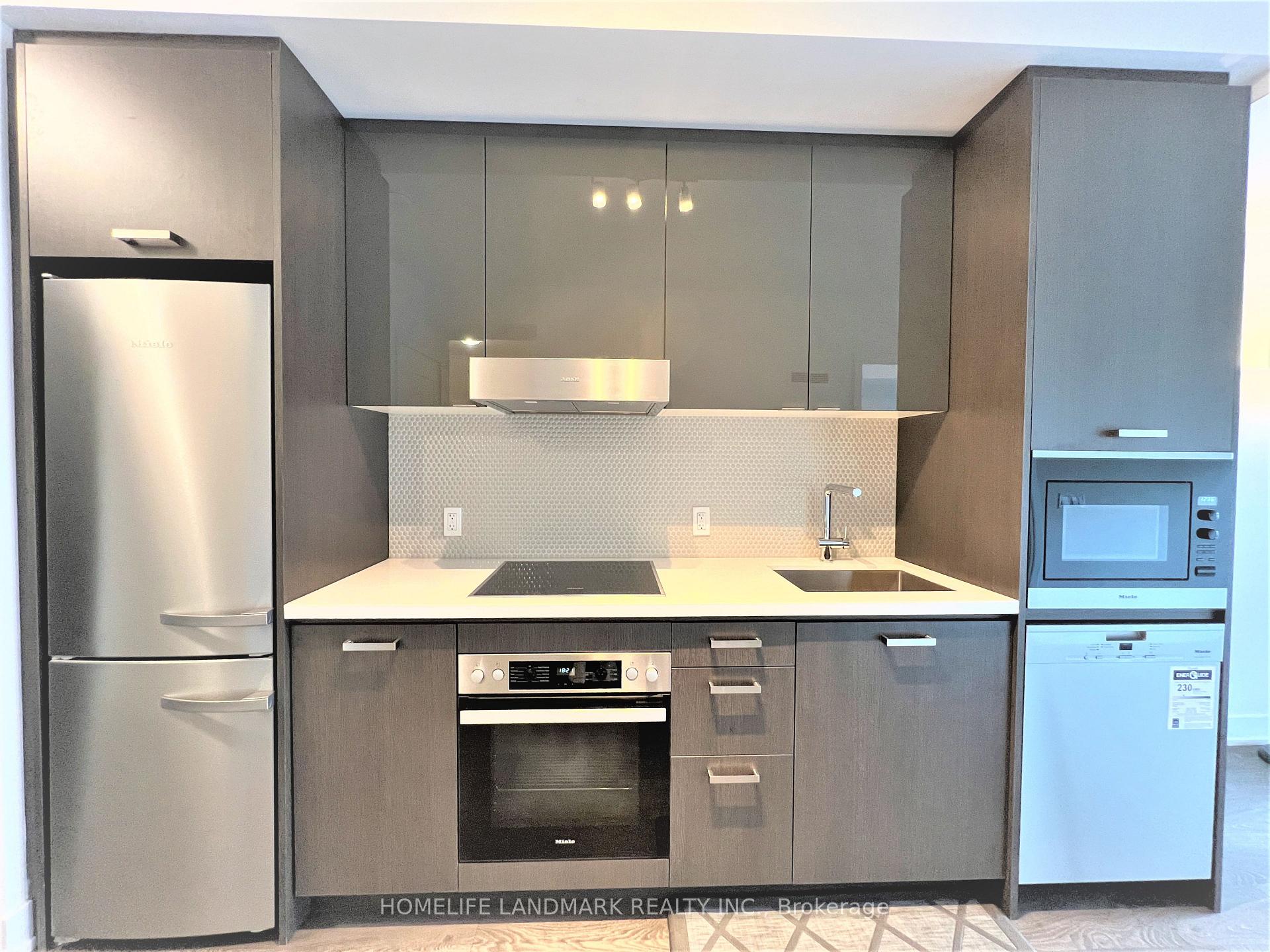 Photo 6 of Unit 1105, 11 Lillian Street, Toronto, Mount Pleasant West — HOMEH