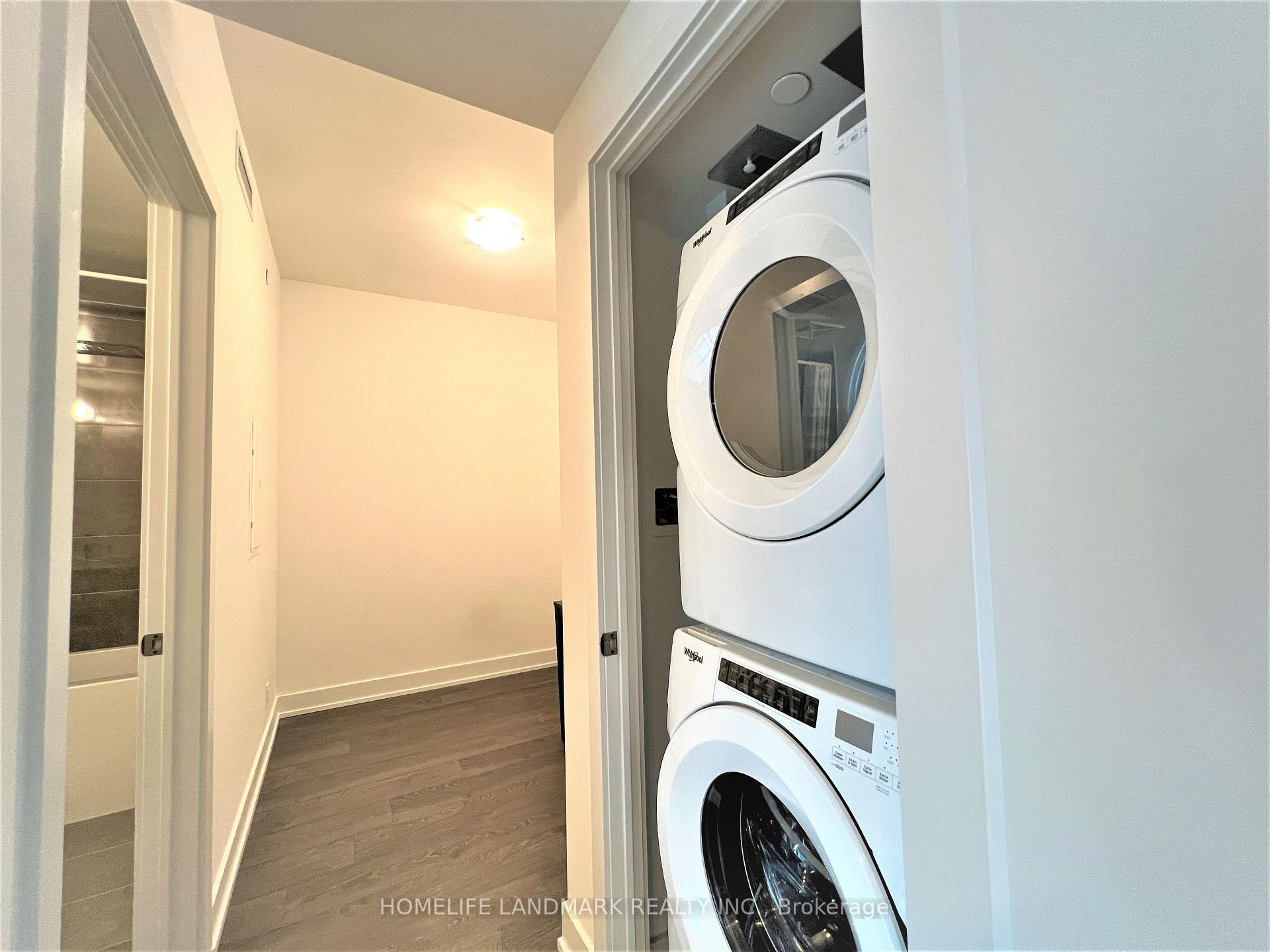 Photo 8 of Unit 1105, 11 Lillian Street, Toronto, Mount Pleasant West — HOMEH