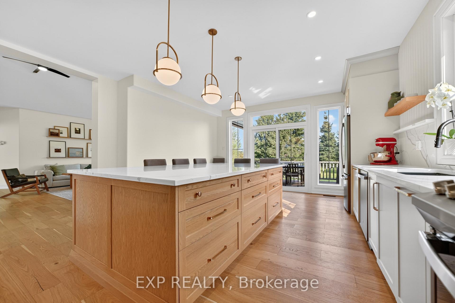 Photo 10 of 124 Wilbert Cox Drive, Ottawa, Huntley Ward (South East) — HOMEH