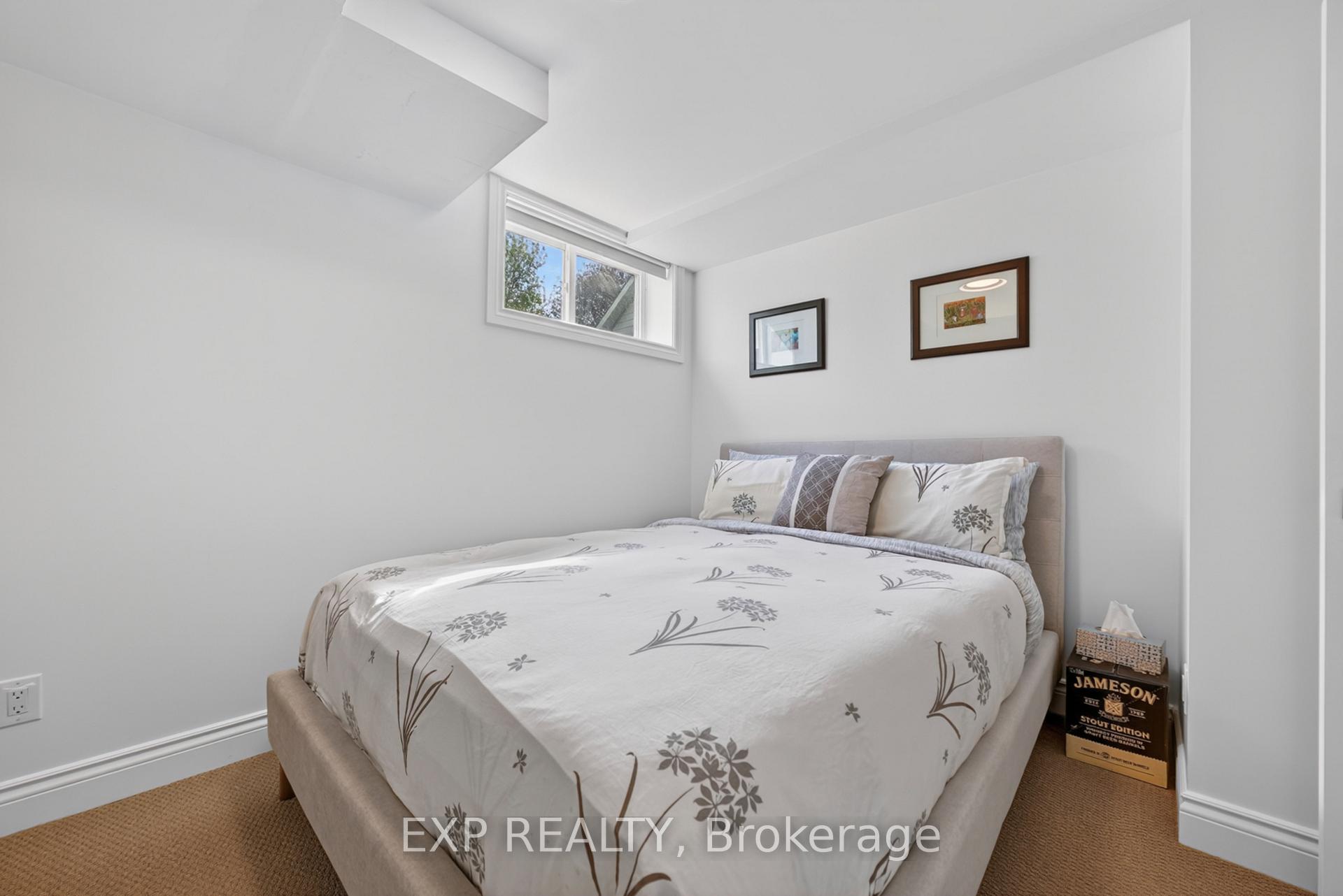 Photo 35 of 124 Wilbert Cox Drive, Ottawa, Huntley Ward (South East) — HOMEH