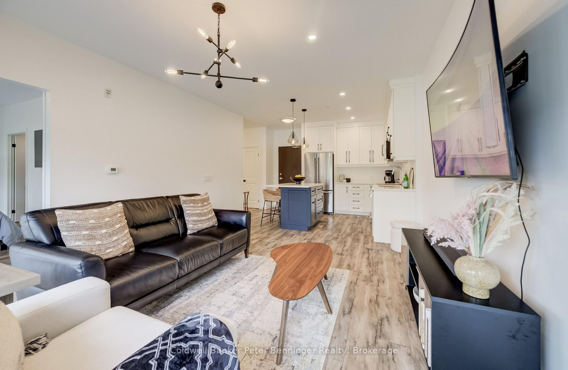 Photo 11 of Unit 104, 332 Gosling Gardens, Guelph, Clairfields/Hanlon Business Park — HOMEH