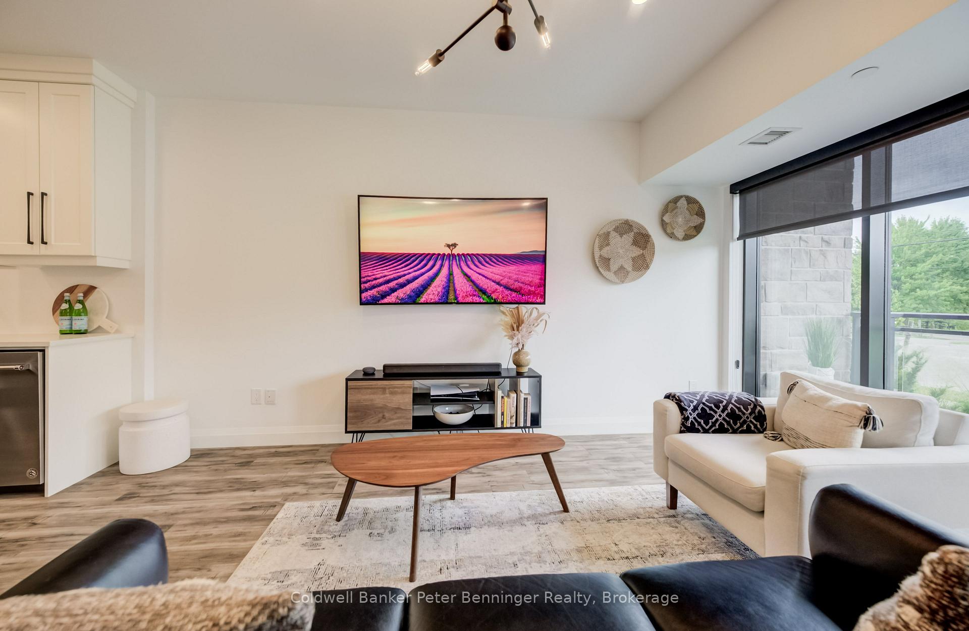 Photo 15 of Unit 104, 332 Gosling Gardens, Guelph, Clairfields/Hanlon Business Park — HOMEH