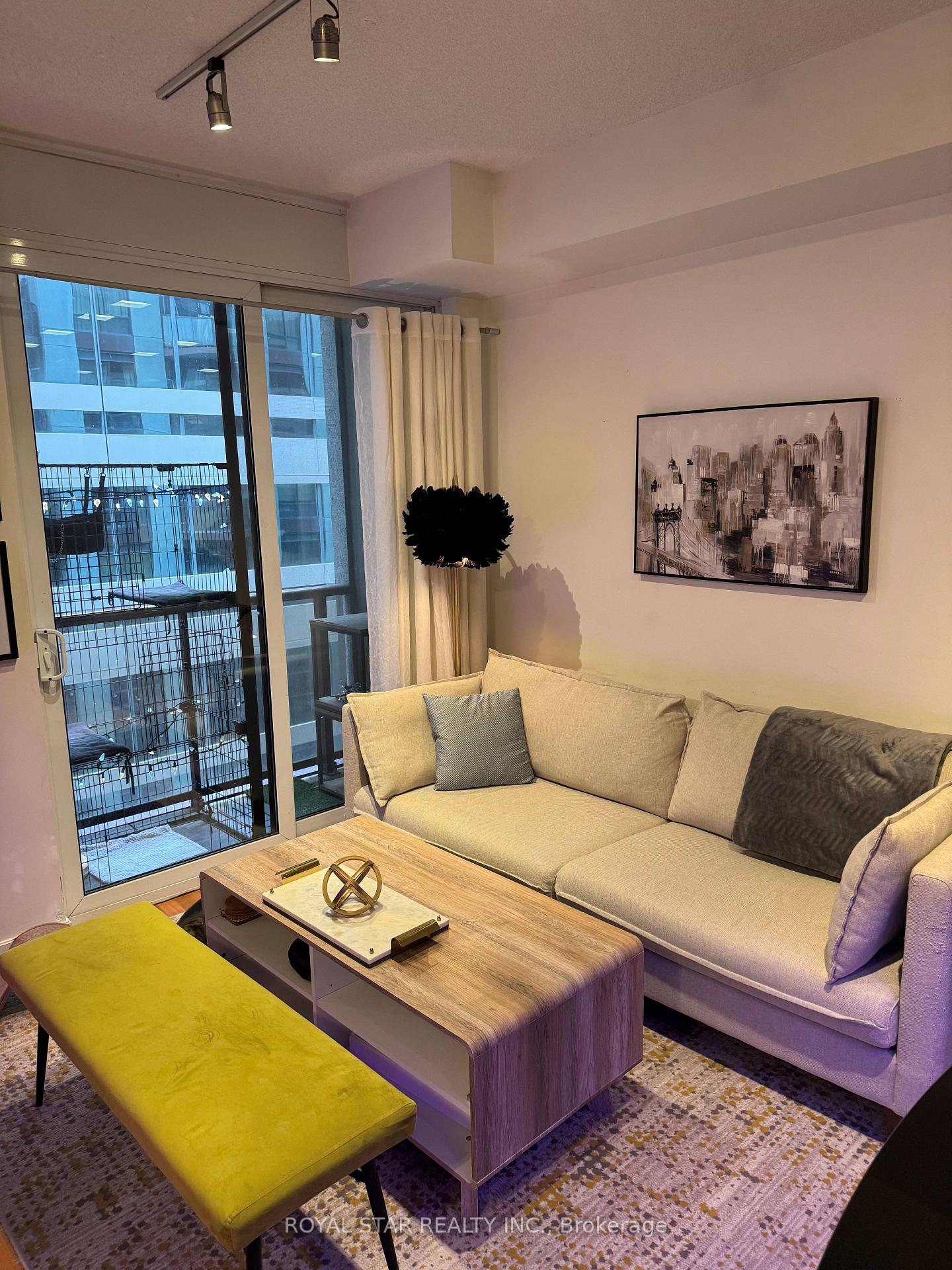 Photo 4 of Unit 706, 85 Bloor Street, Toronto, Church-Yonge Corridor — HOMEH
