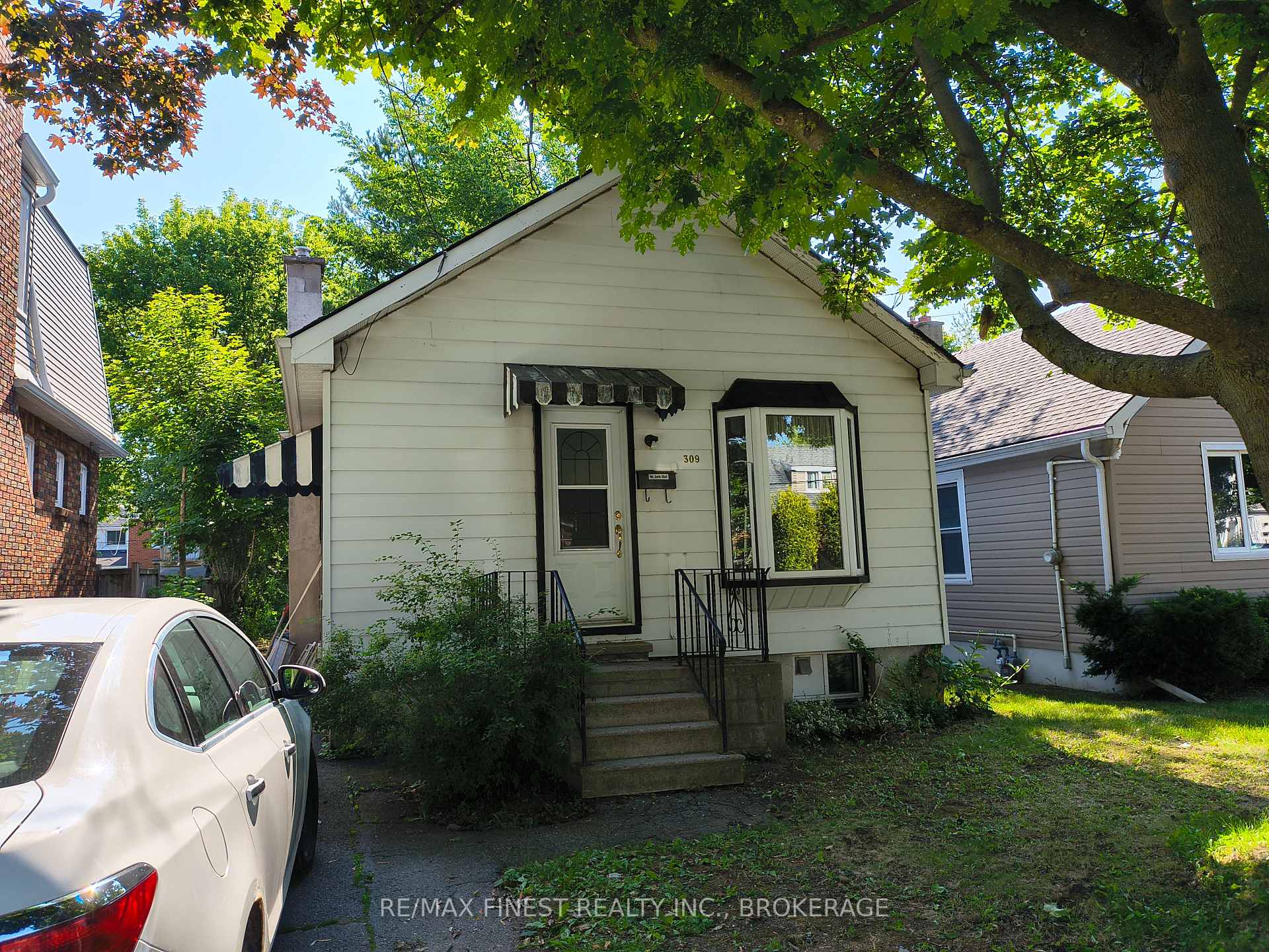 Photo 4 of 309 College Street, Kingston, Central City East — HOMEH