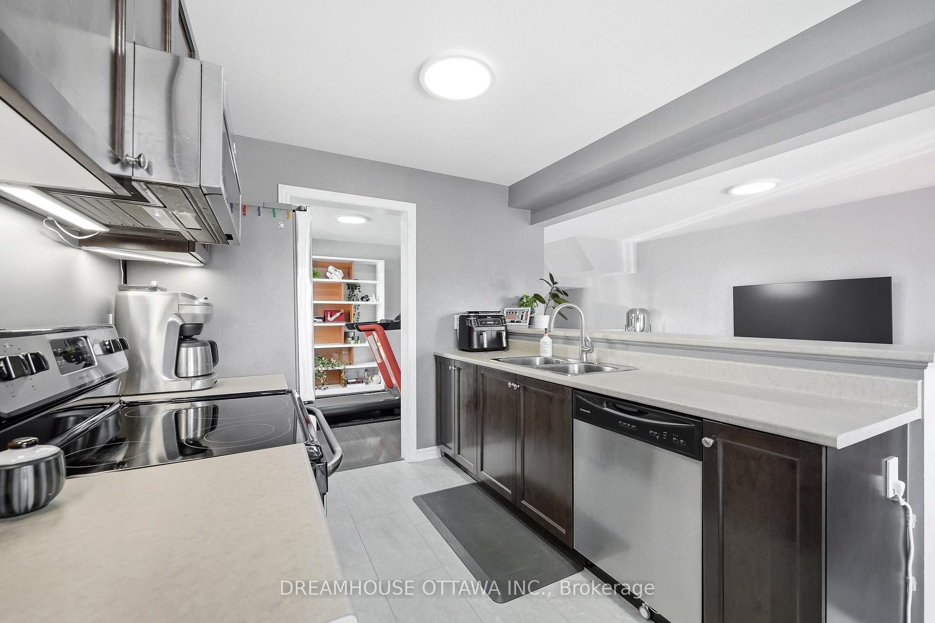 Photo 19 of 124 Pennant Avenue, Ottawa, Barrhaven - Half Moon Bay — HOMEH