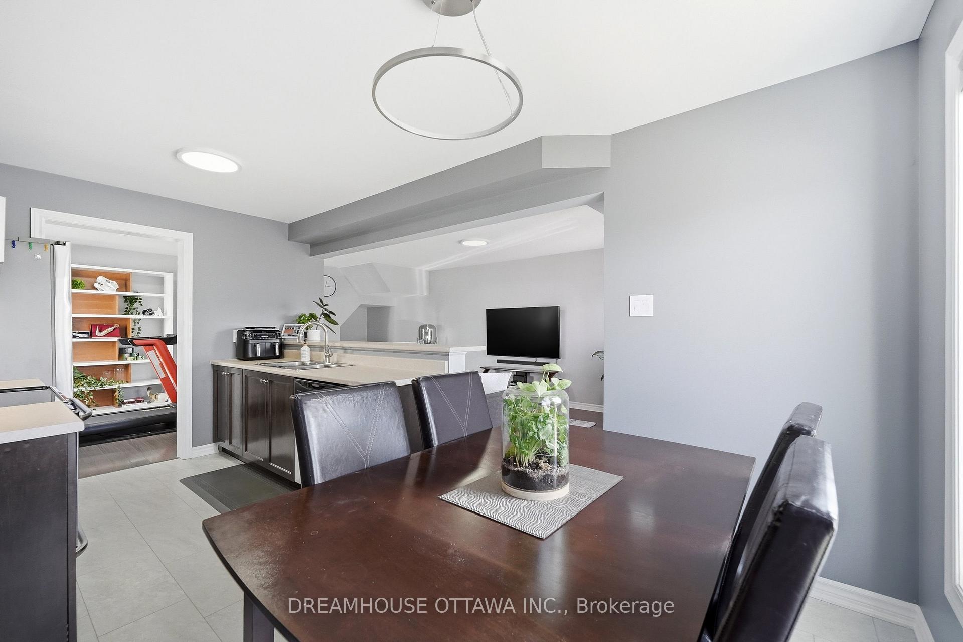 Photo 24 of 124 Pennant Avenue, Ottawa, Barrhaven - Half Moon Bay — HOMEH