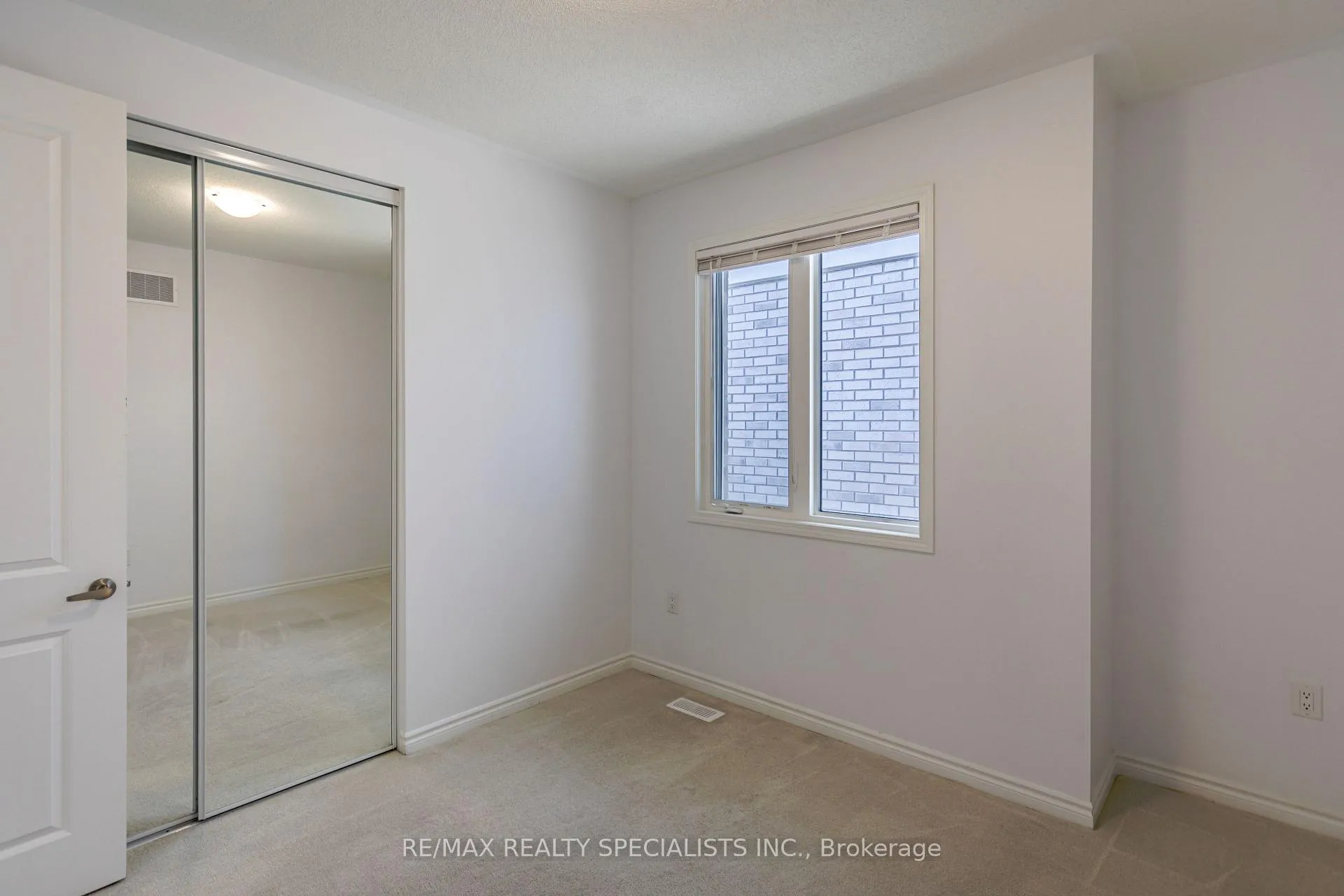 Photo 33 of 1183 Stacey Crescent, Milton, Bowes — HOMEH