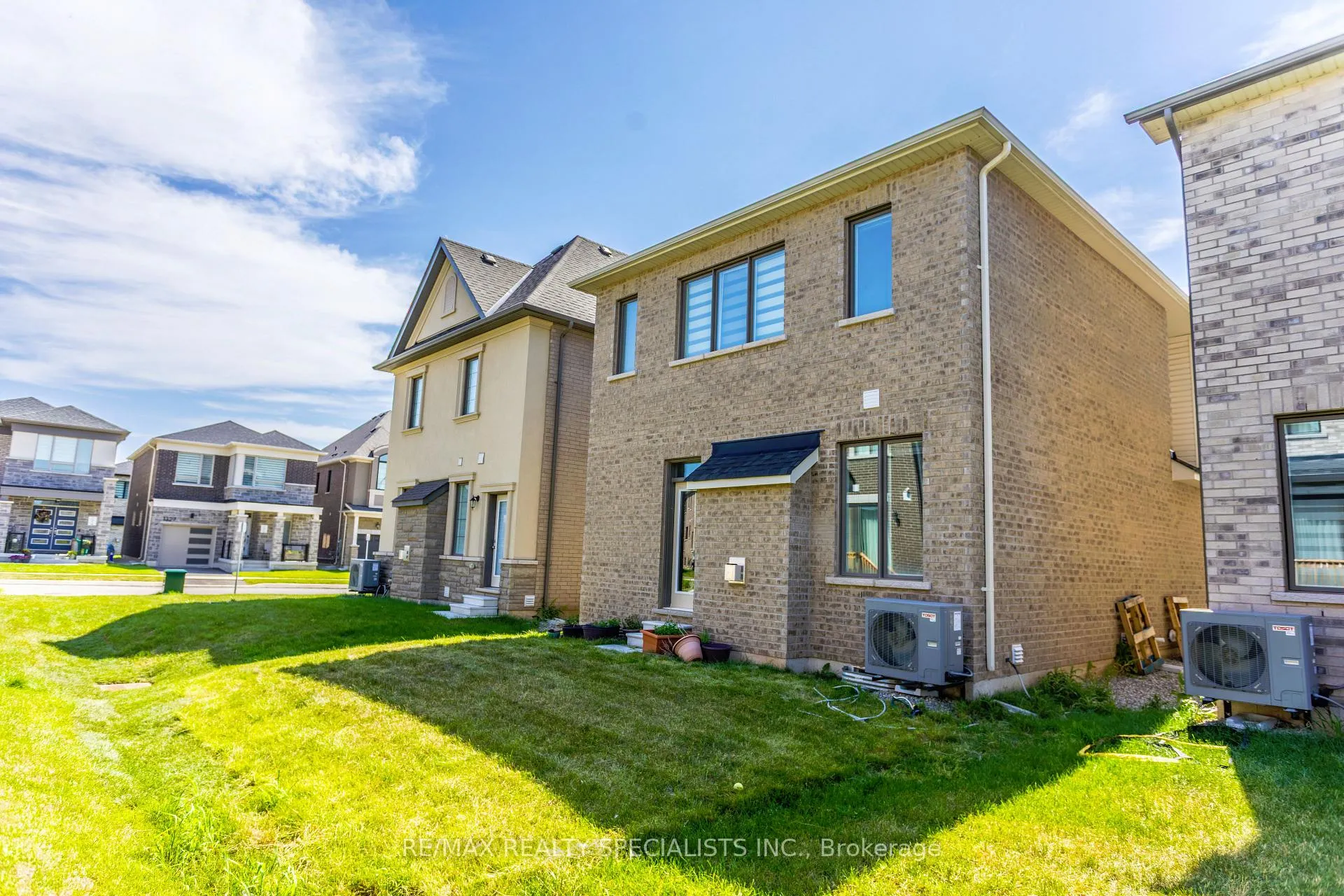 Photo 46 of 1183 Stacey Crescent, Milton, Bowes — HOMEH
