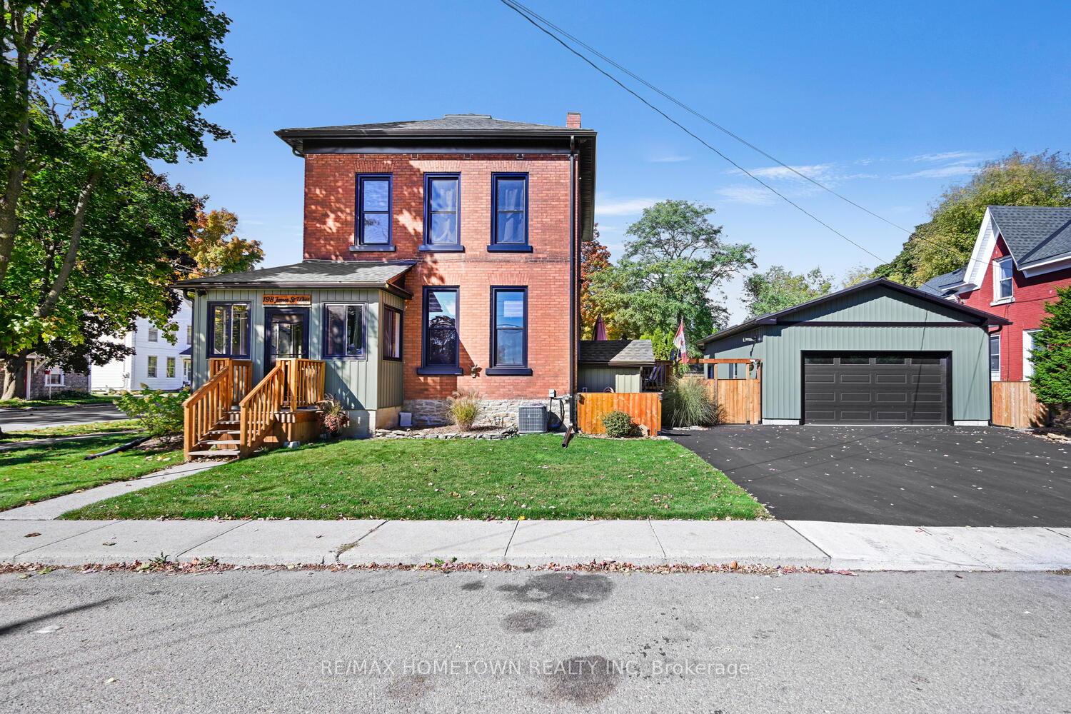 Front of 198 James Street W