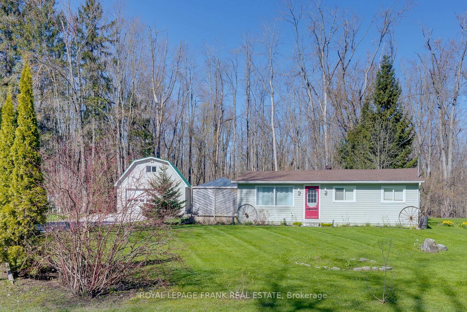 Photo 2 of 3576 John Street, Ramara, Rural Ramara — HOMEH
