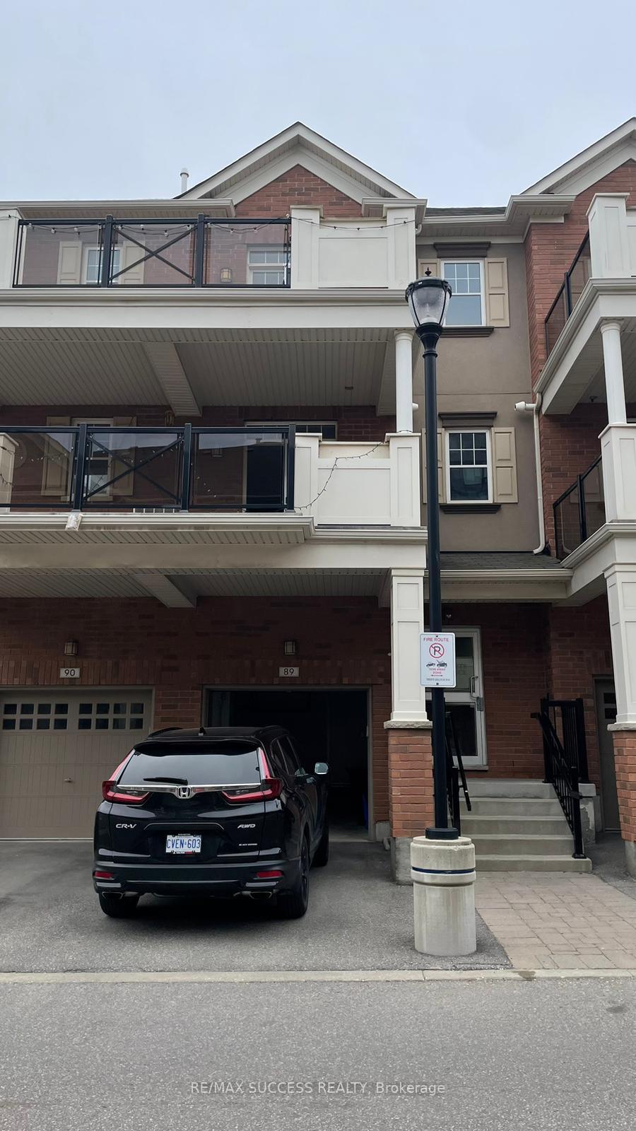 Front of Unit 205, 269 Georgian Dr