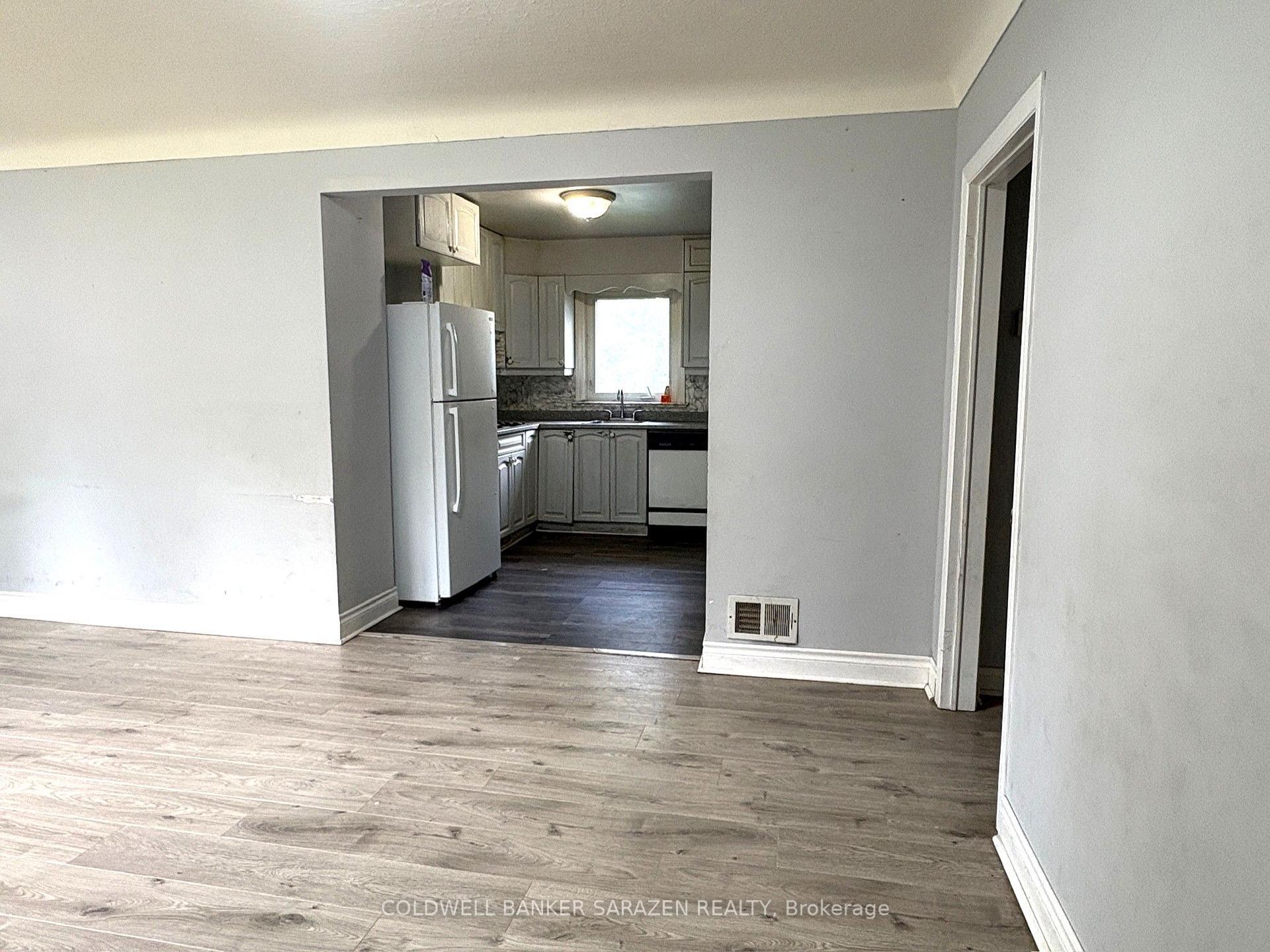 Photo 5 of 1312 Thames Street, Ottawa, Carlington — HOMEH