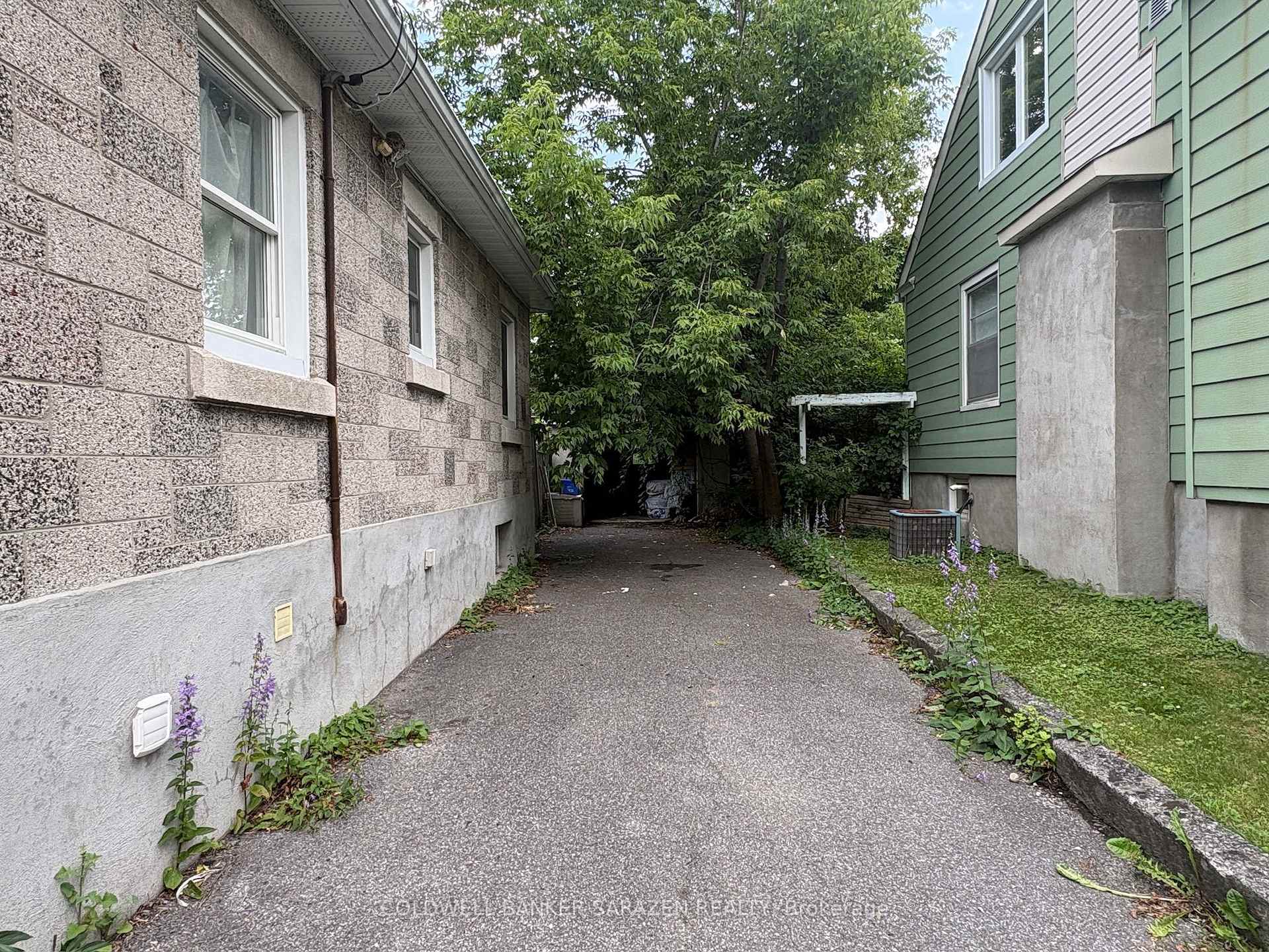 Photo 23 of 1312 Thames Street, Ottawa, Carlington — HOMEH