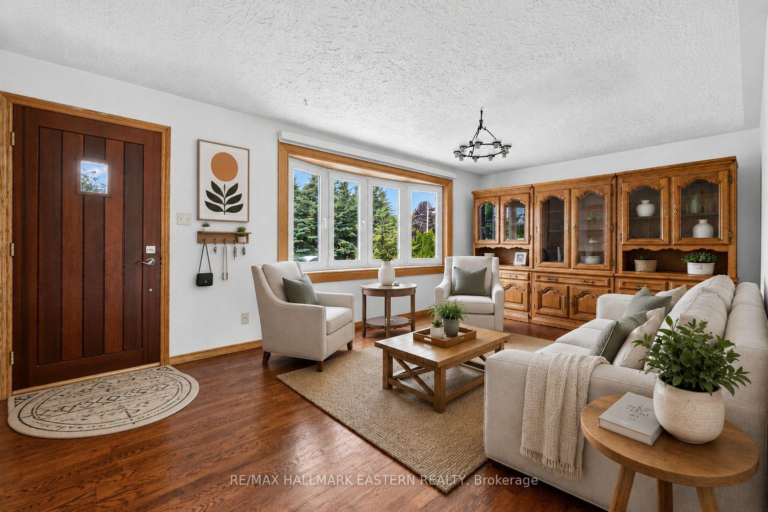 Photo 4 of 803 Derby Drive, Selwyn — HOMEH