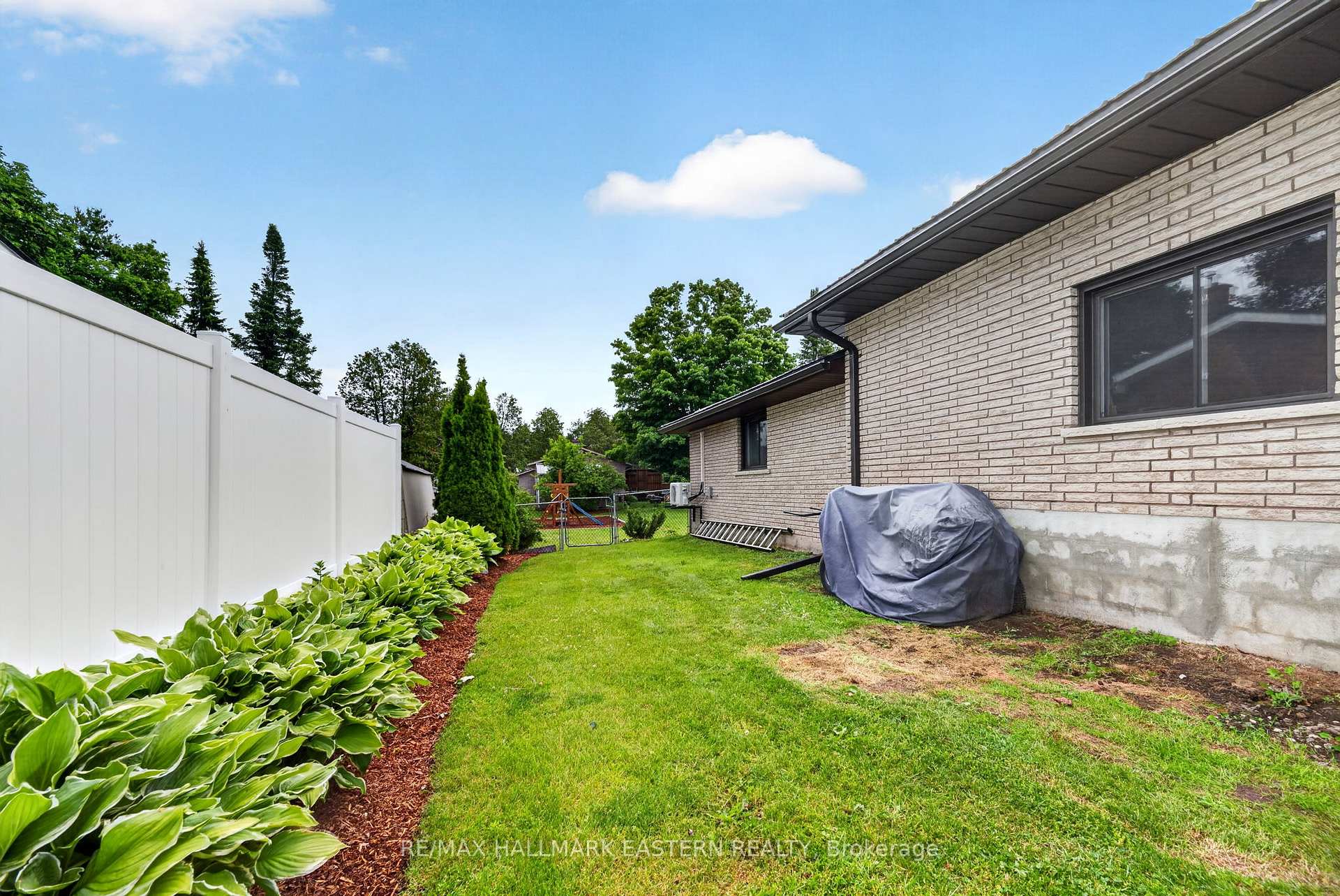 Photo 35 of 803 Derby Drive, Selwyn — HOMEH