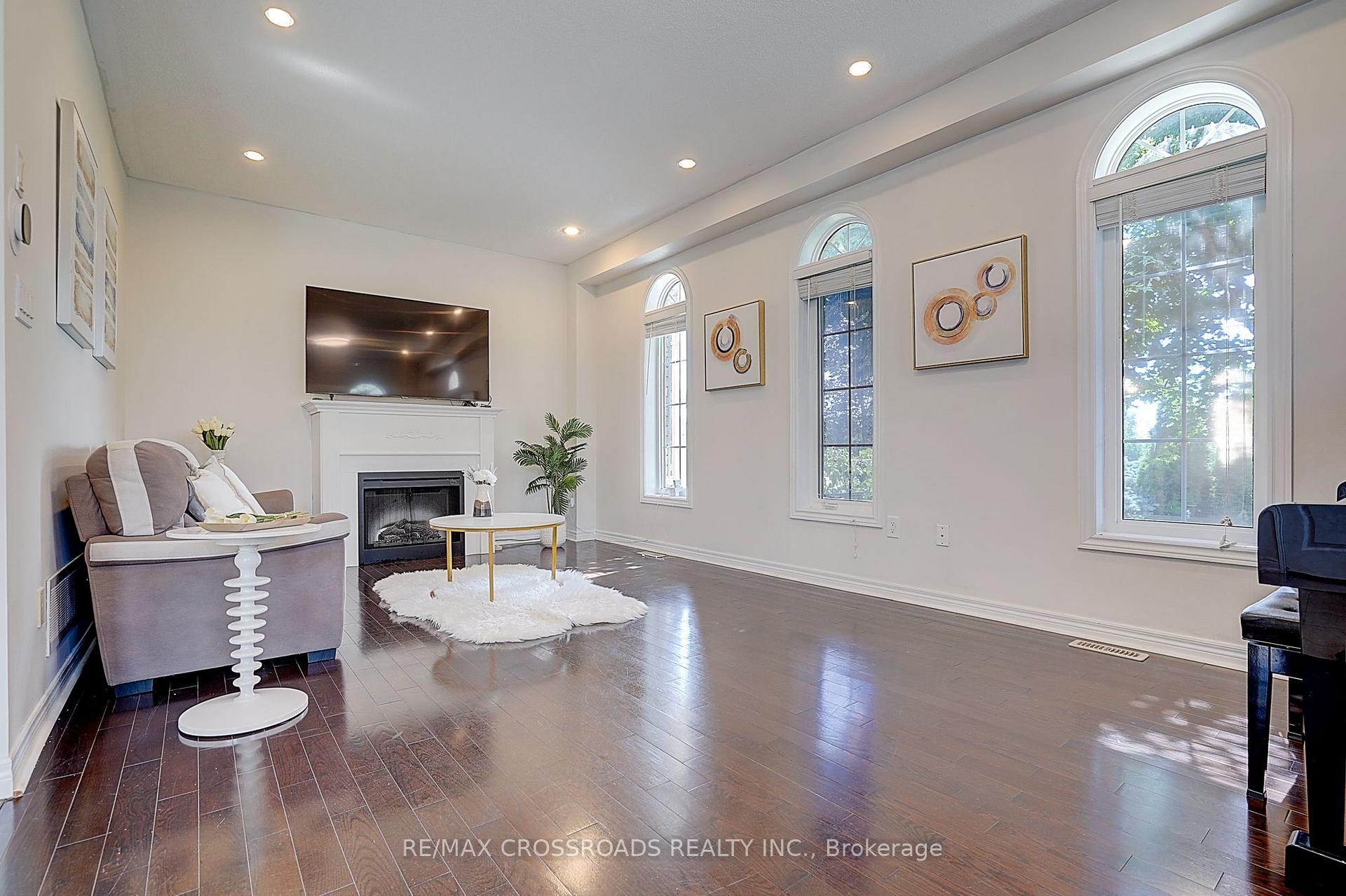 Photo 8 of 205 Box Grove Bypass, Markham, Box Grove — HOMEH
