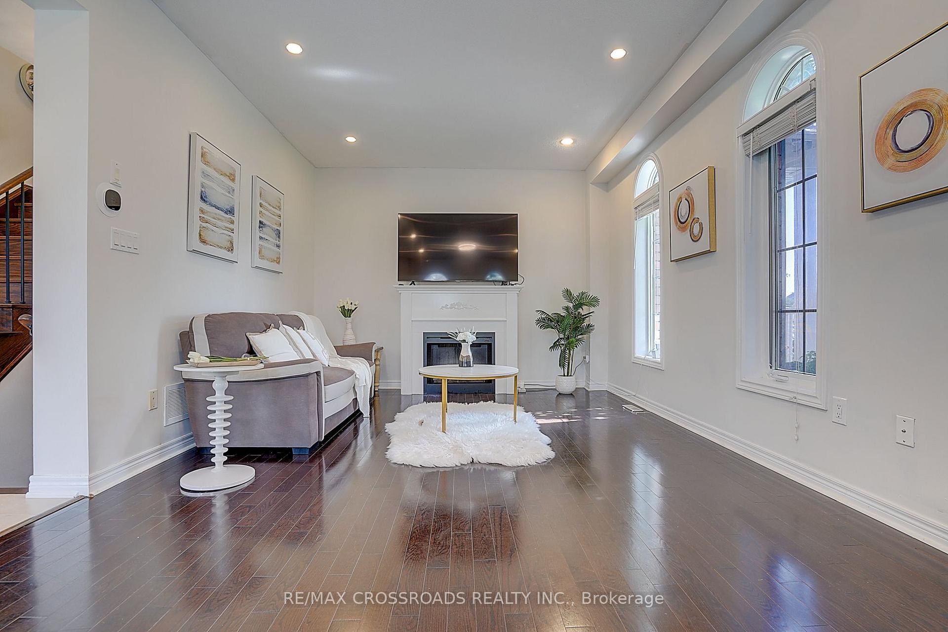 Photo 9 of 205 Box Grove Bypass, Markham, Box Grove — HOMEH