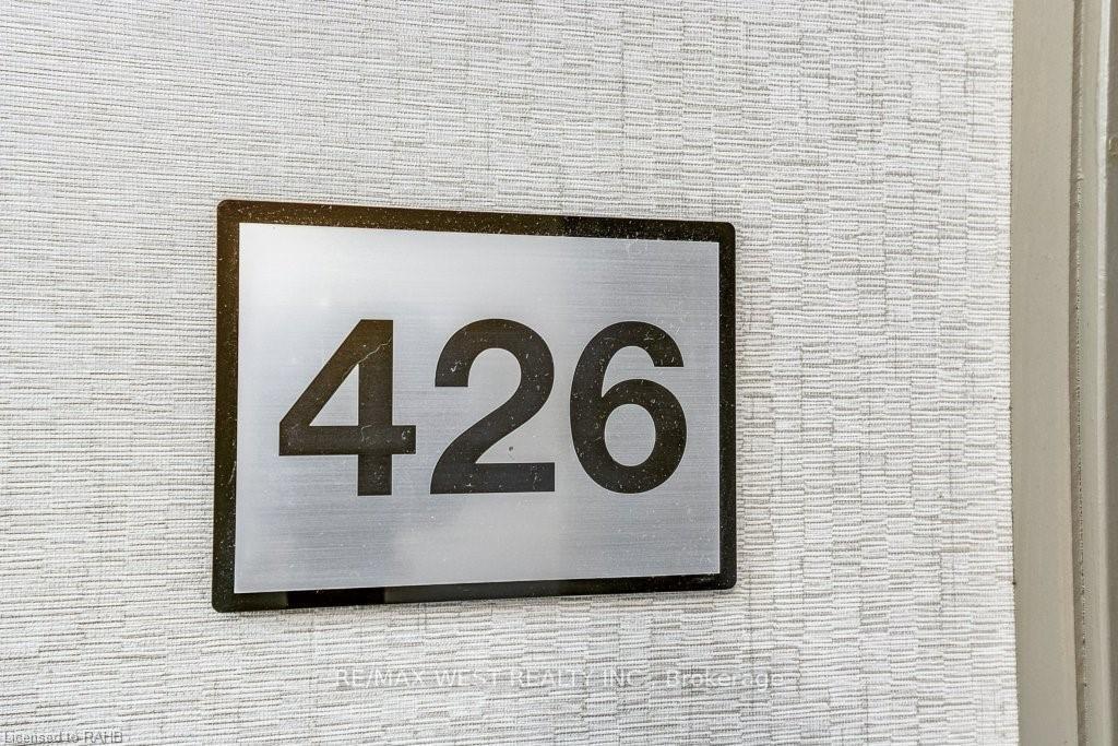 Photo 4 of Unit 426, 101 Shoreview Place, Hamilton, Lakeshore — HOMEH