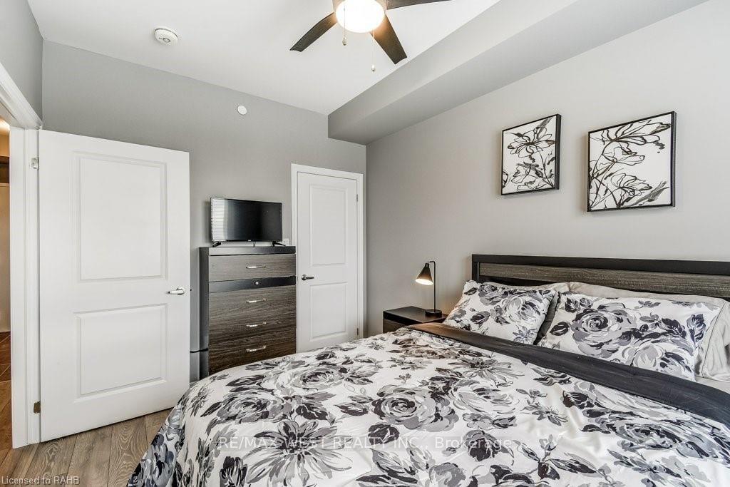 Photo 14 of Unit 426, 101 Shoreview Place, Hamilton, Lakeshore — HOMEH