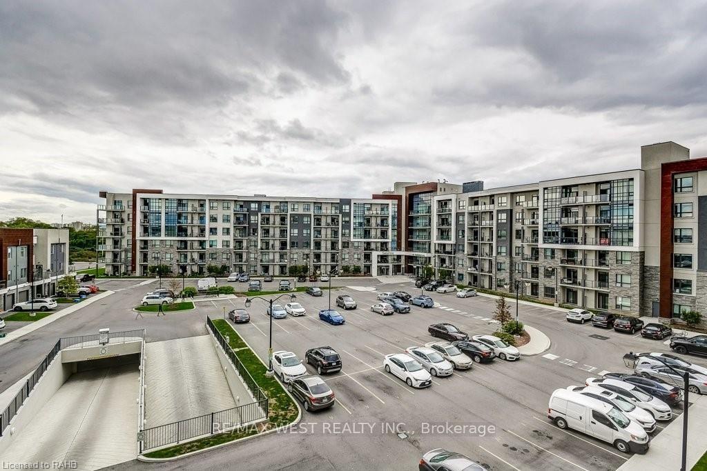 Photo 17 of Unit 426, 101 Shoreview Place, Hamilton, Lakeshore — HOMEH