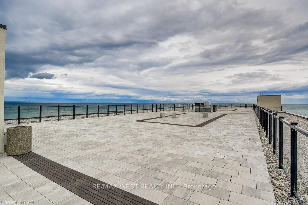 Photo 21 of Unit 426, 101 Shoreview Place, Hamilton, Lakeshore — HOMEH
