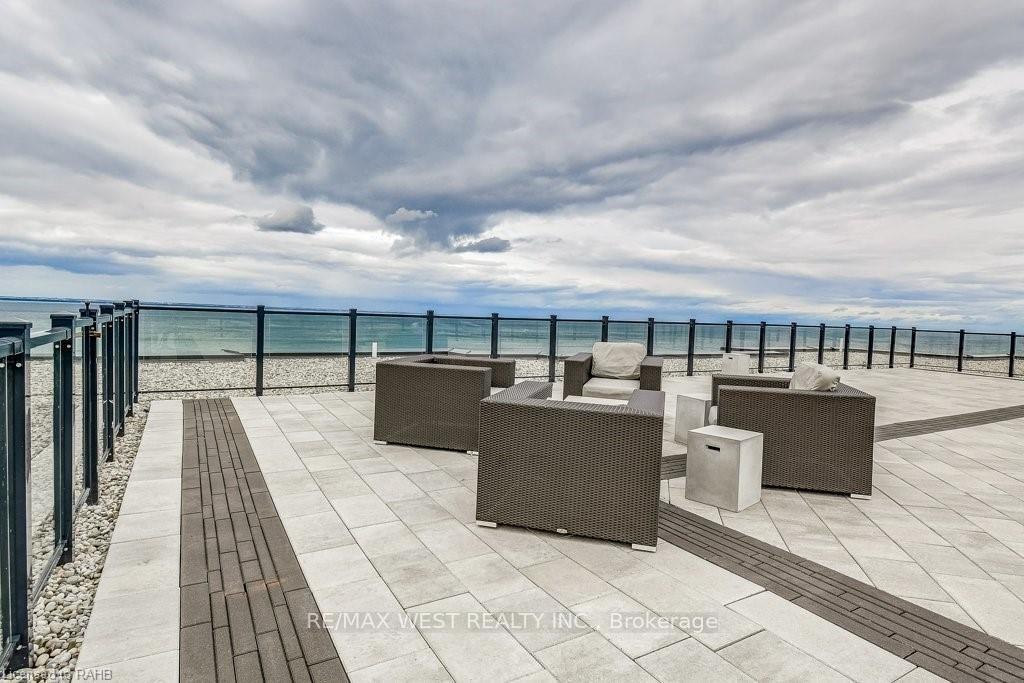 Photo 22 of Unit 426, 101 Shoreview Place, Hamilton, Lakeshore — HOMEH