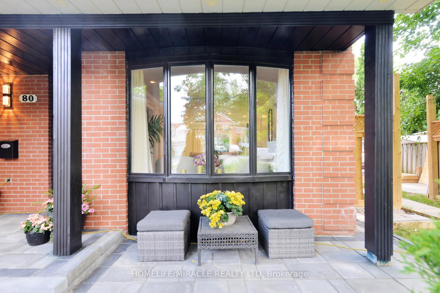 Photo 3 of 80 Jill Crescent, Brampton, Northgate — HOMEH