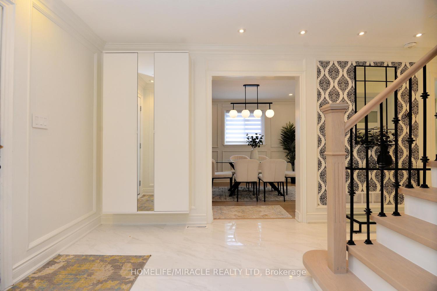Photo 6 of 80 Jill Crescent, Brampton, Northgate — HOMEH