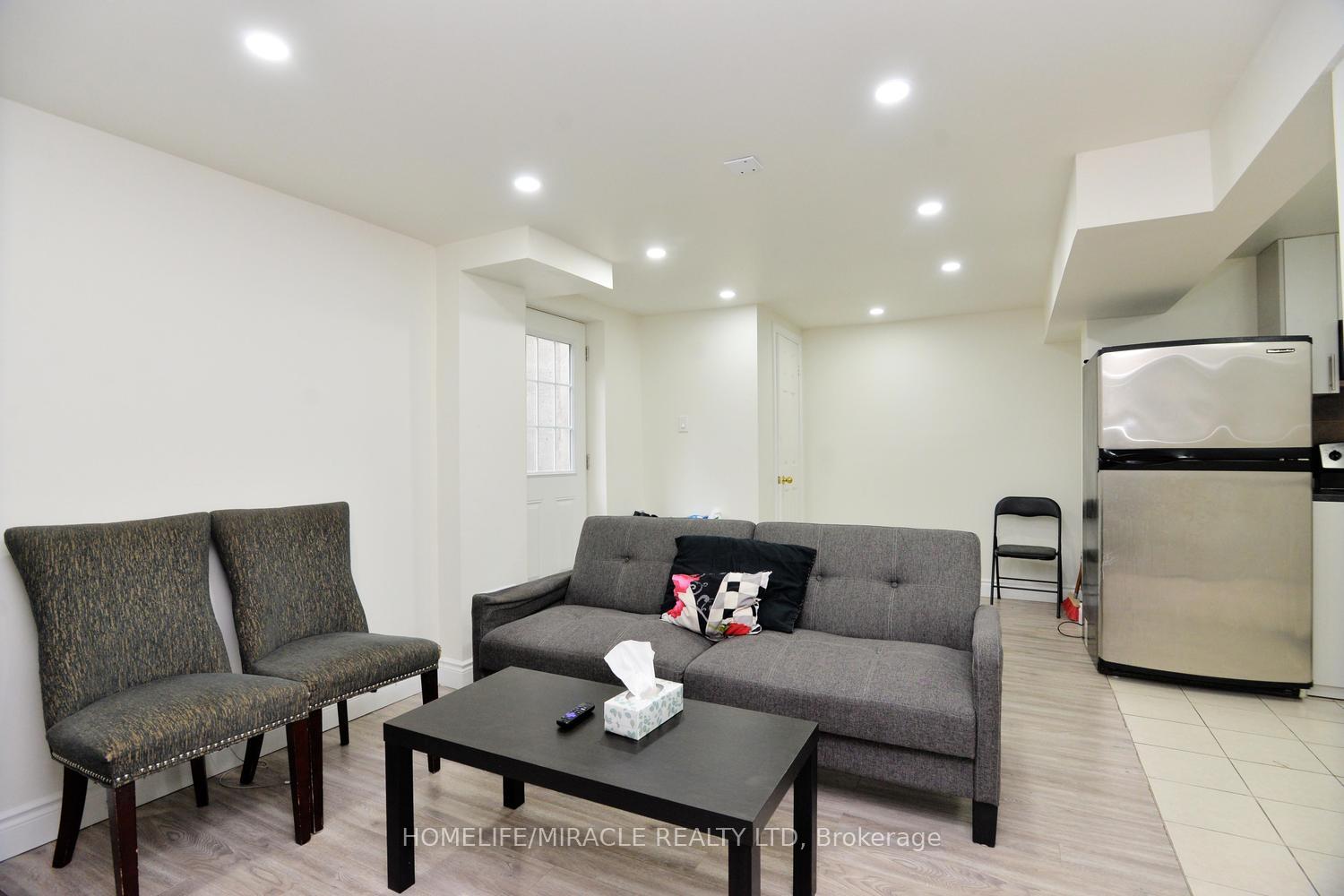 Photo 31 of 80 Jill Crescent, Brampton, Northgate — HOMEH