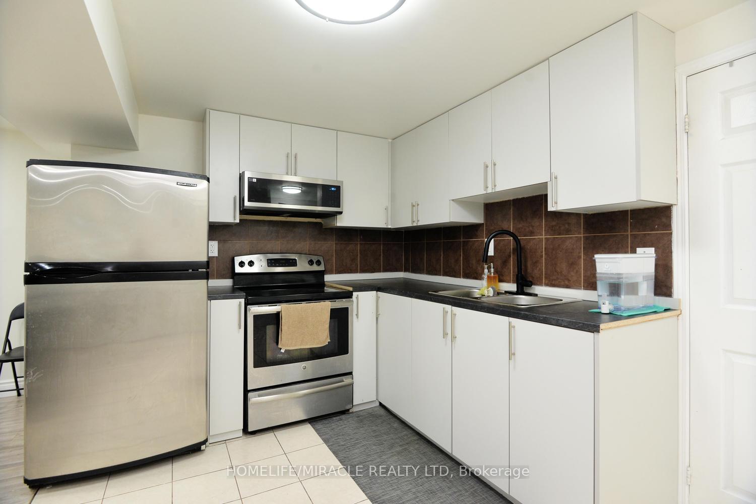 Photo 37 of 80 Jill Crescent, Brampton, Northgate — HOMEH