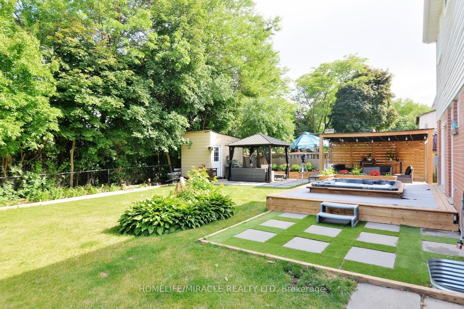 Photo 42 of 80 Jill Crescent, Brampton, Northgate — HOMEH