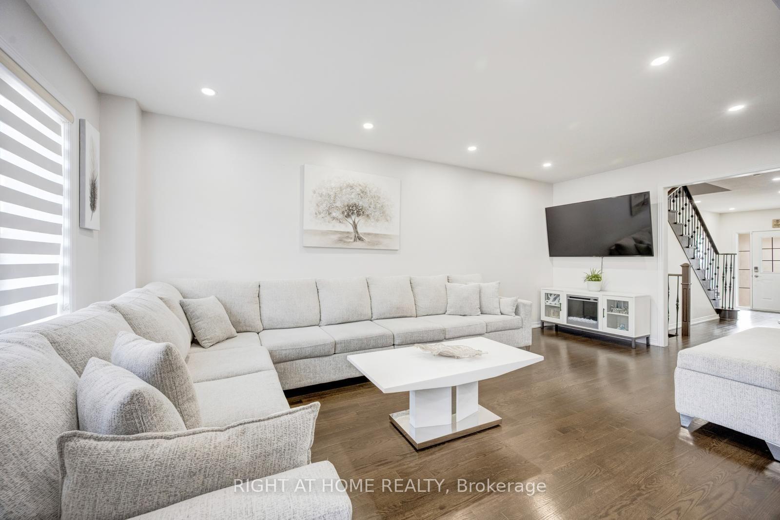 Photo 7 of 47 Oklahoma Drive, Brampton, Bram East — HOMEH