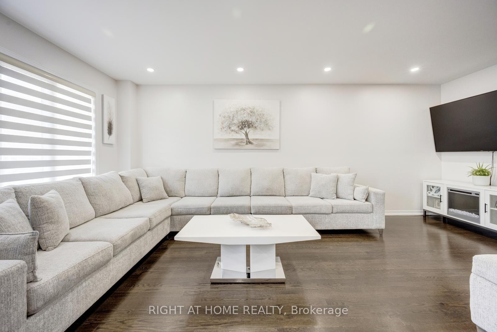 Photo 8 of 47 Oklahoma Drive, Brampton, Bram East — HOMEH