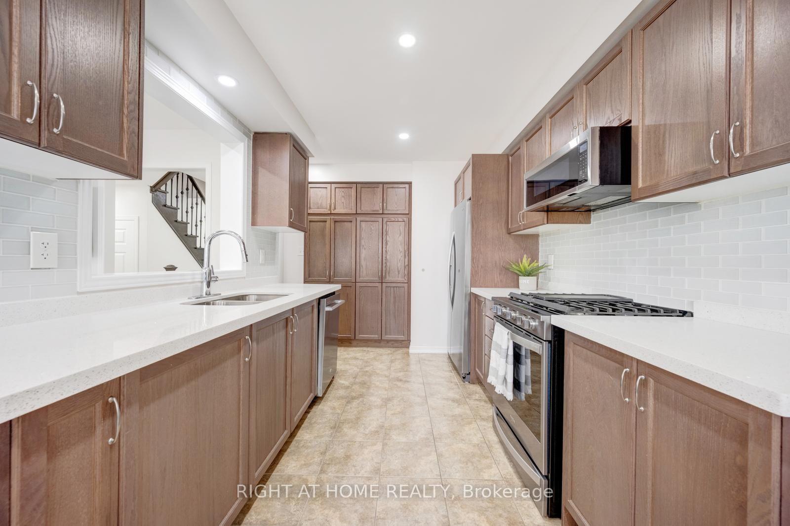Photo 15 of 47 Oklahoma Drive, Brampton, Bram East — HOMEH