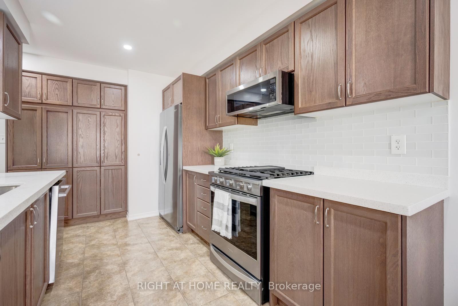 Photo 16 of 47 Oklahoma Drive, Brampton, Bram East — HOMEH