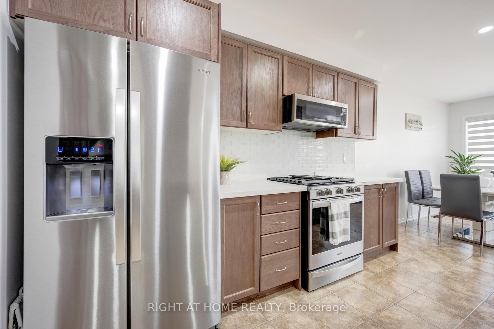 Photo 19 of 47 Oklahoma Drive, Brampton, Bram East — HOMEH