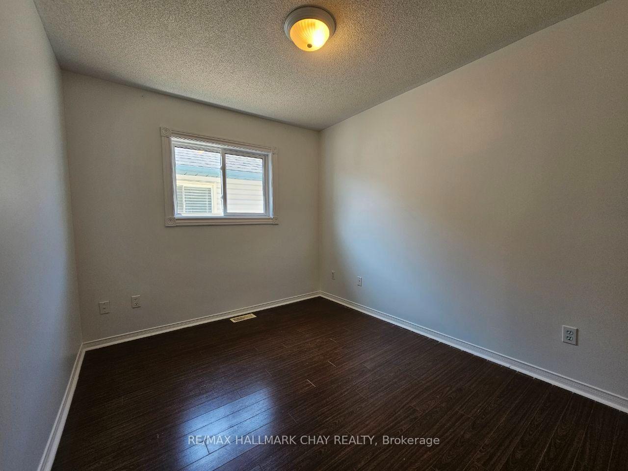 Photo 27 of 219 Wessenger Drive, Barrie, Holly — HOMEH