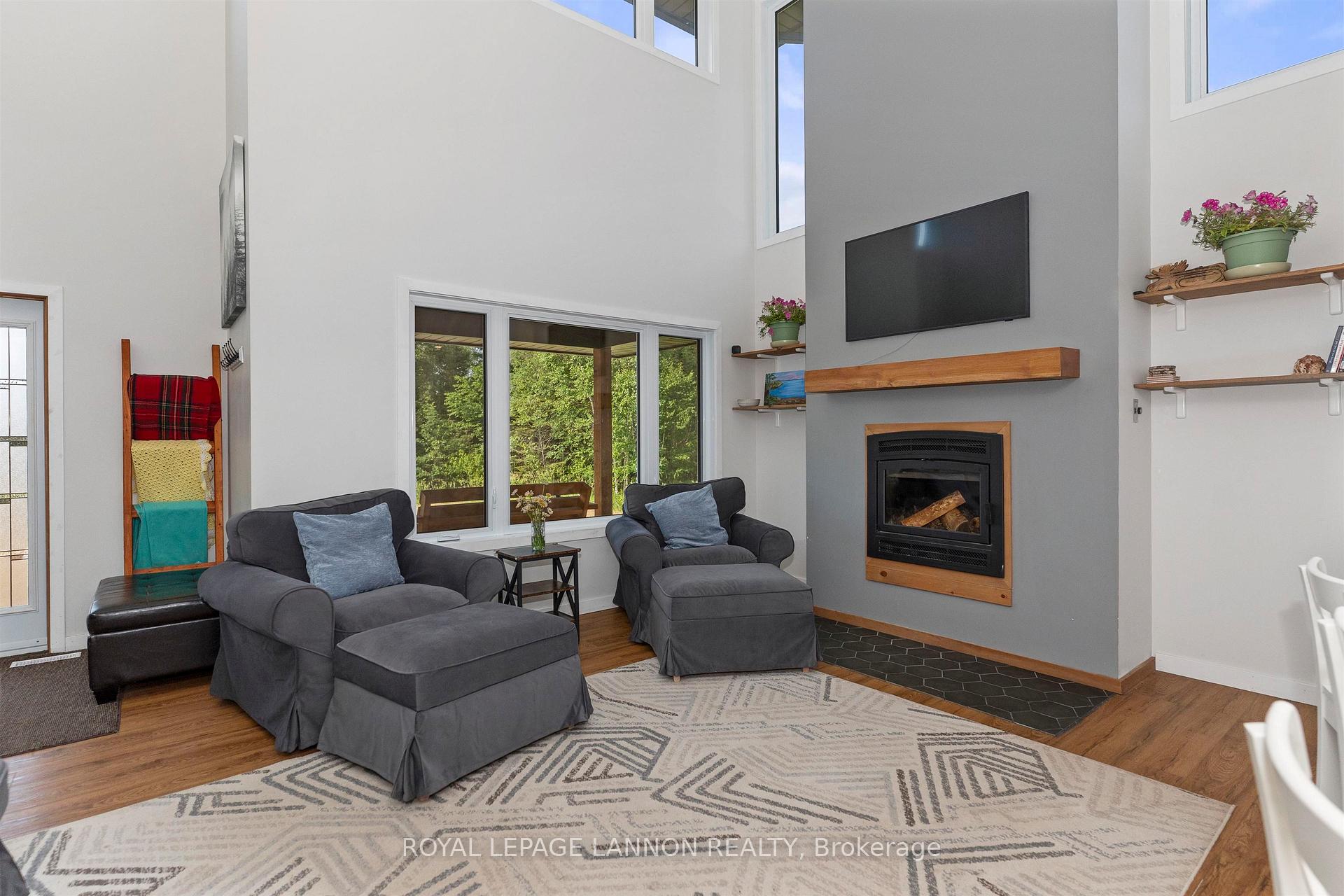Photo 6 of 1204 Lakeshore Drive, Shuniah — HOMEH