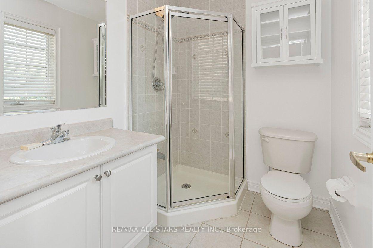 Photo 28 of 113 Louisbourg Way, Markham, Greensborough — HOMEH