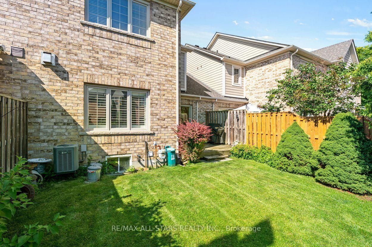 Photo 38 of 113 Louisbourg Way, Markham, Greensborough — HOMEH