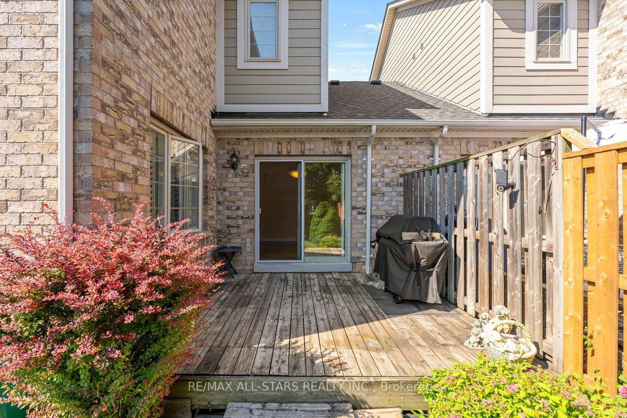 Photo 39 of 113 Louisbourg Way, Markham, Greensborough — HOMEH