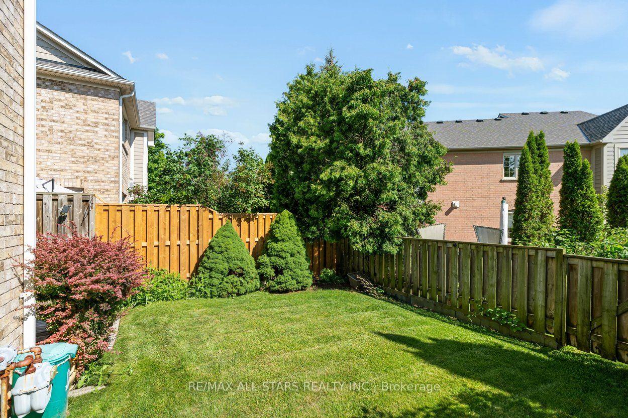 Photo 41 of 113 Louisbourg Way, Markham, Greensborough — HOMEH