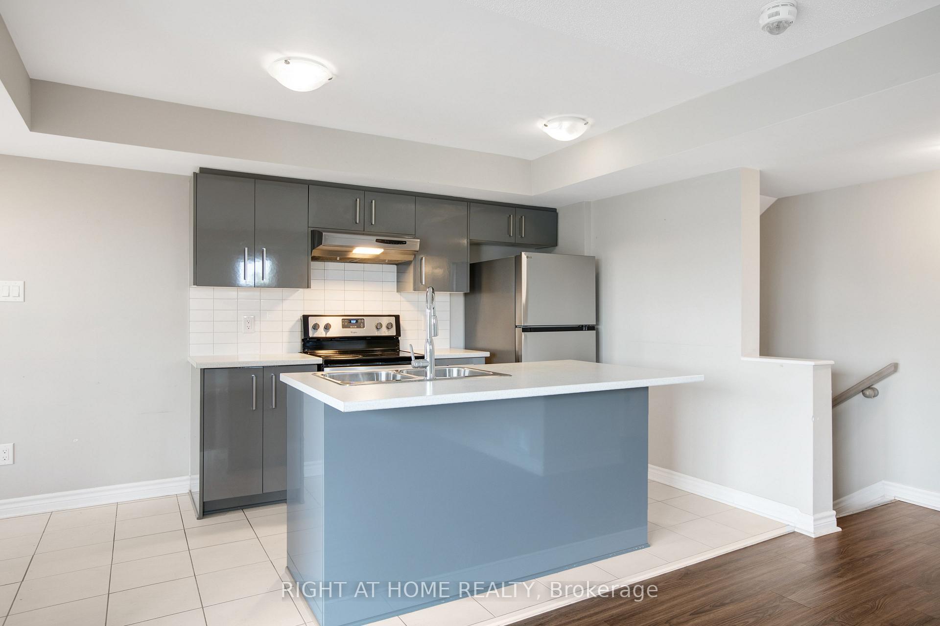 Photo 6 of Unit A, 308 Des Tilleuls Private, Ottawa, Avalon West — HOMEH