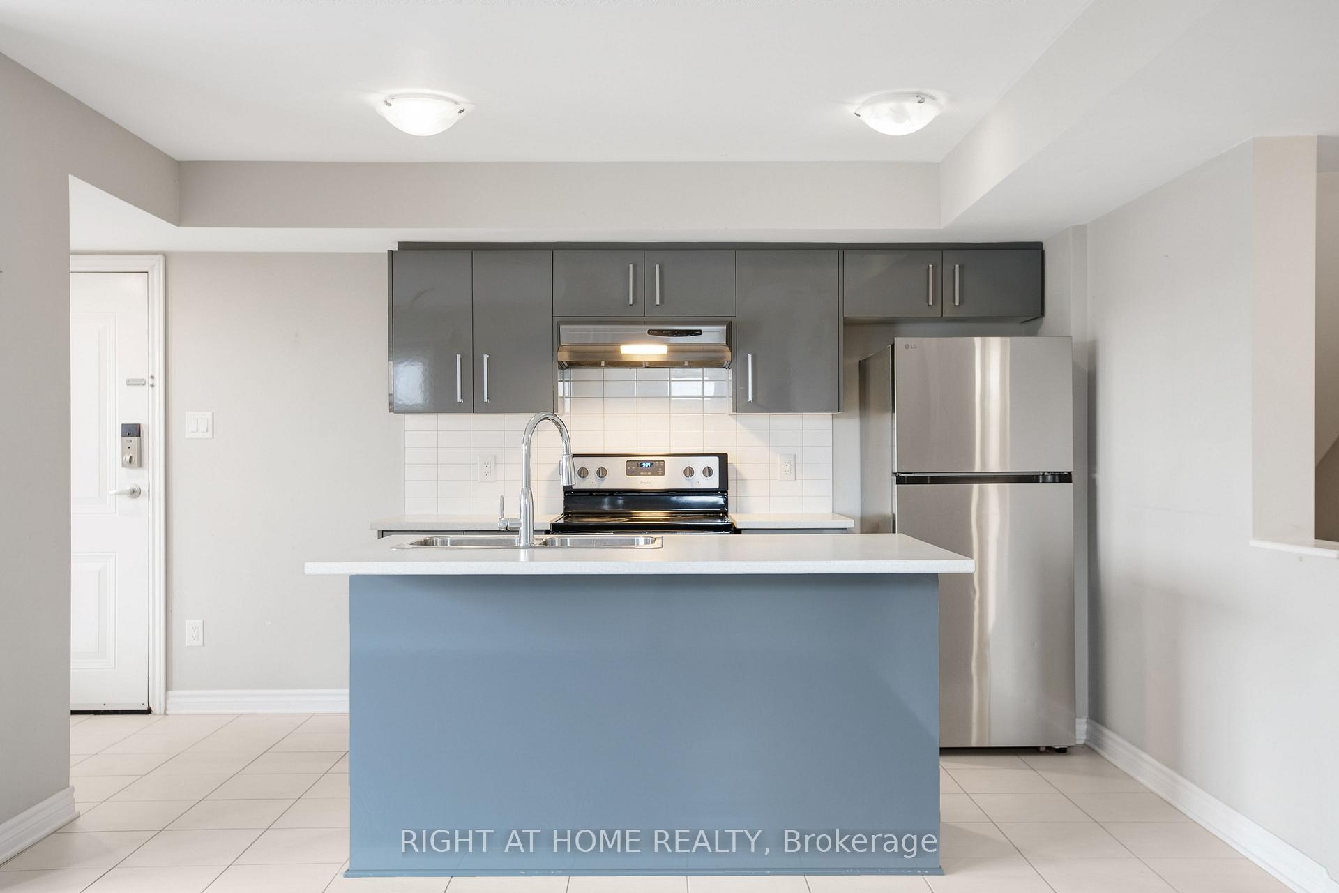 Photo 7 of Unit A, 308 Des Tilleuls Private, Ottawa, Avalon West — HOMEH