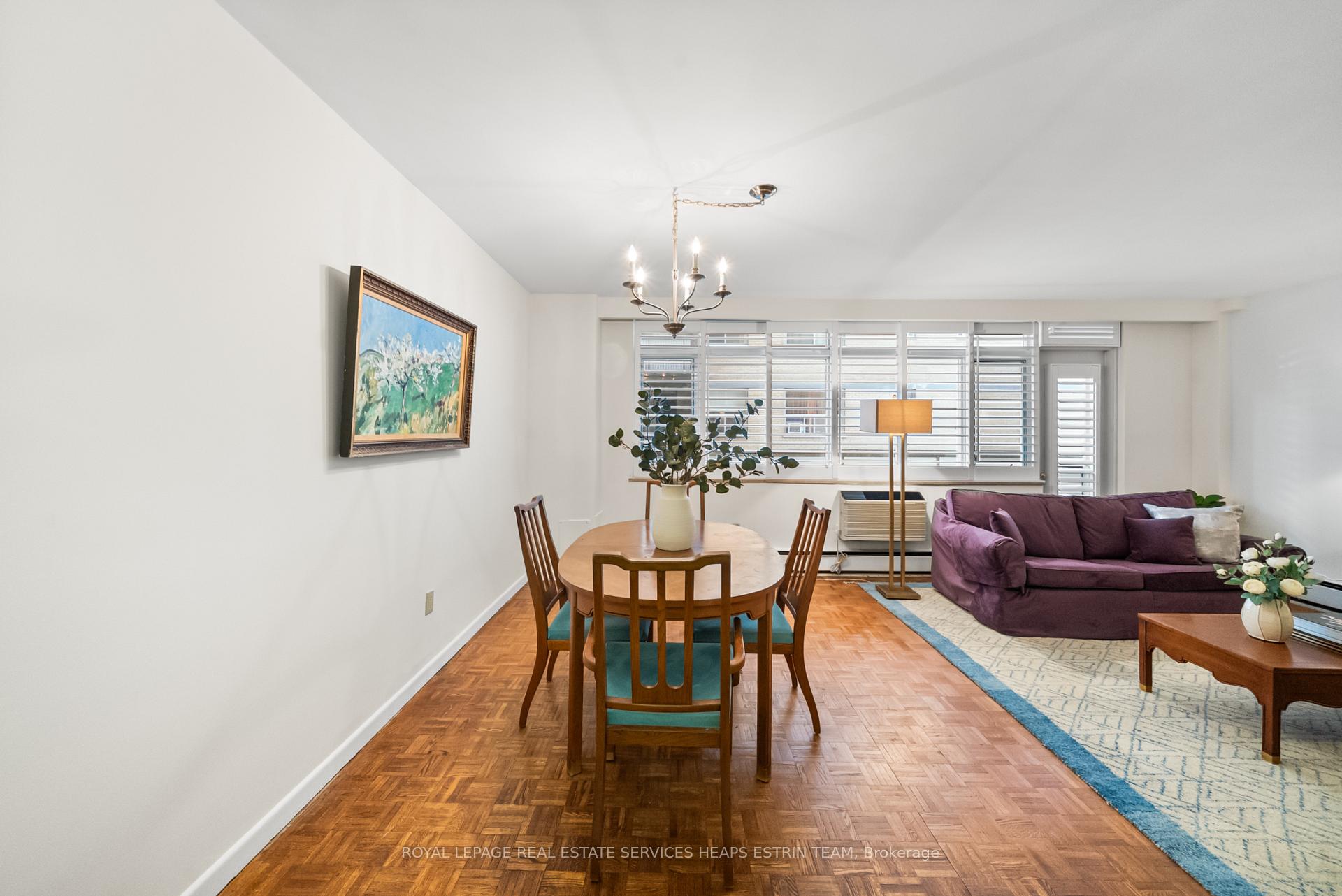 Photo 4 of Unit 204, 581 Avenue Road, Toronto, Yonge-St. Clair — HOMEH